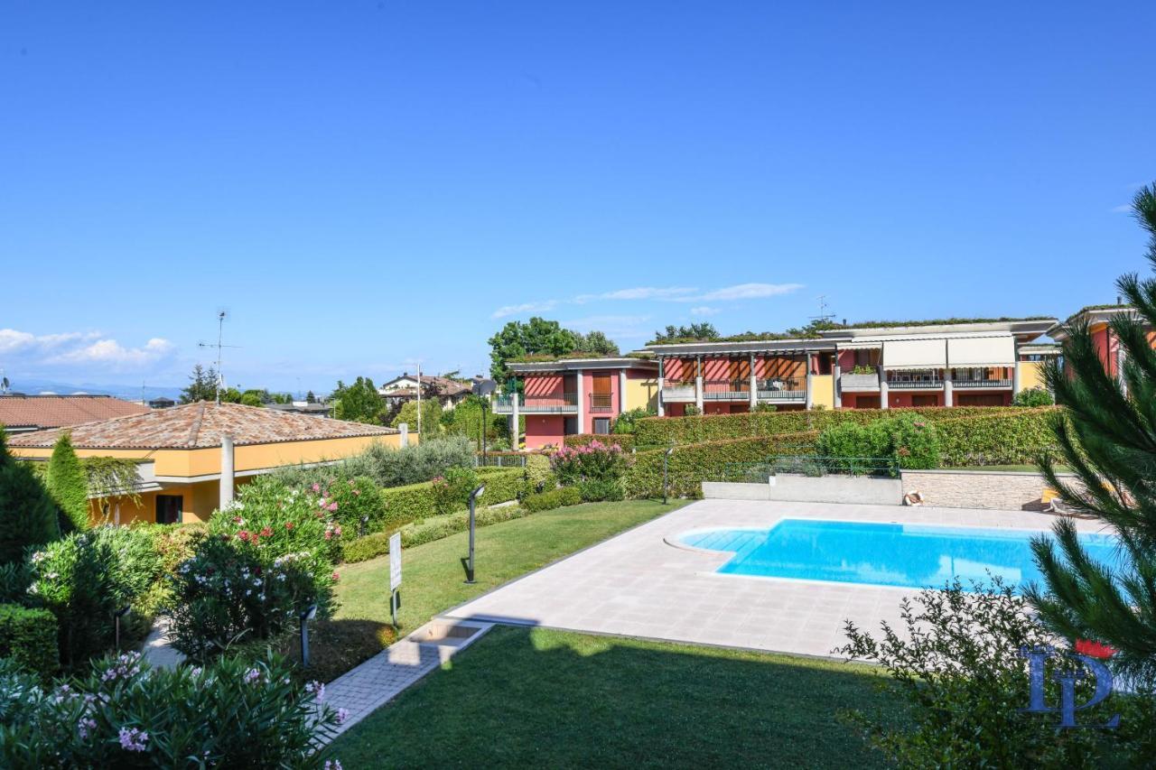 Desenzanoloft Official Partner Marriott Homes & Villas -Butterfly And 5 Pools Family Apartment Desenzano del Garda Kültér fotó