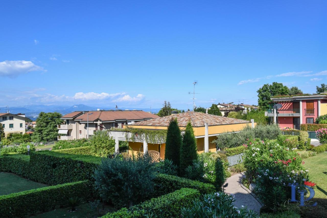 Desenzanoloft Official Partner Marriott Homes & Villas -Butterfly And 5 Pools Family Apartment Desenzano del Garda Kültér fotó