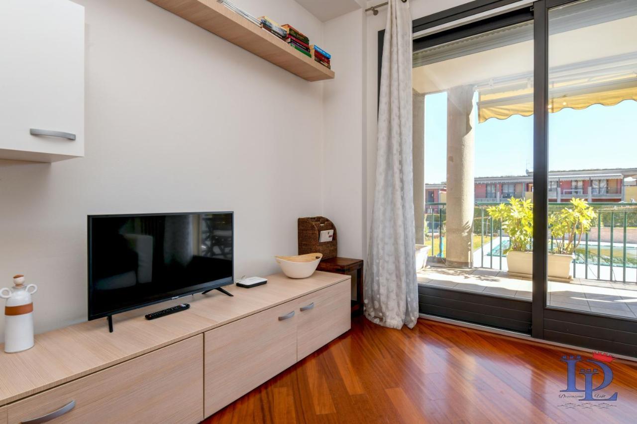 Desenzanoloft Official Partner Marriott Homes & Villas -Butterfly And 5 Pools Family Apartment Desenzano del Garda Kültér fotó