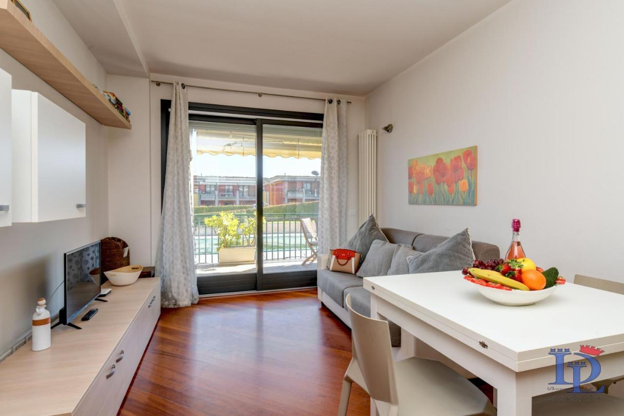 Desenzanoloft Official Partner Marriott Homes & Villas -Butterfly And 5 Pools Family Apartment Desenzano del Garda Kültér fotó