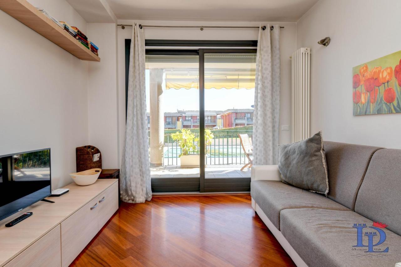 Desenzanoloft Official Partner Marriott Homes & Villas -Butterfly And 5 Pools Family Apartment Desenzano del Garda Kültér fotó