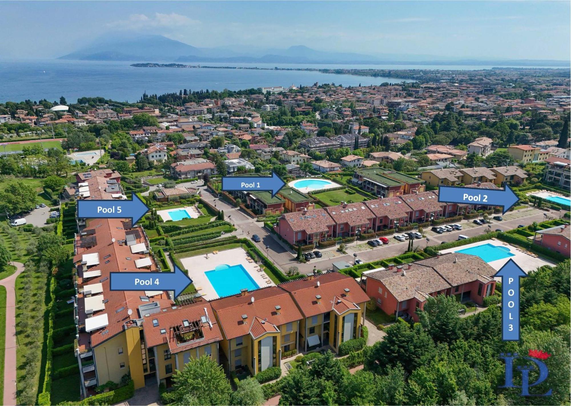 Desenzanoloft Official Partner Marriott Homes & Villas -Butterfly And 5 Pools Family Apartment Desenzano del Garda Kültér fotó